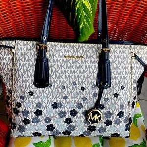 Michael Kors blue Handbag